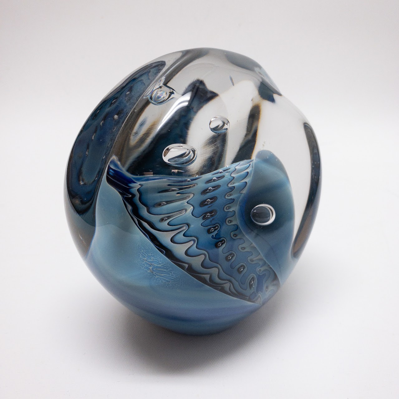 Robert Eickholt Signed Art Glass Sculpture