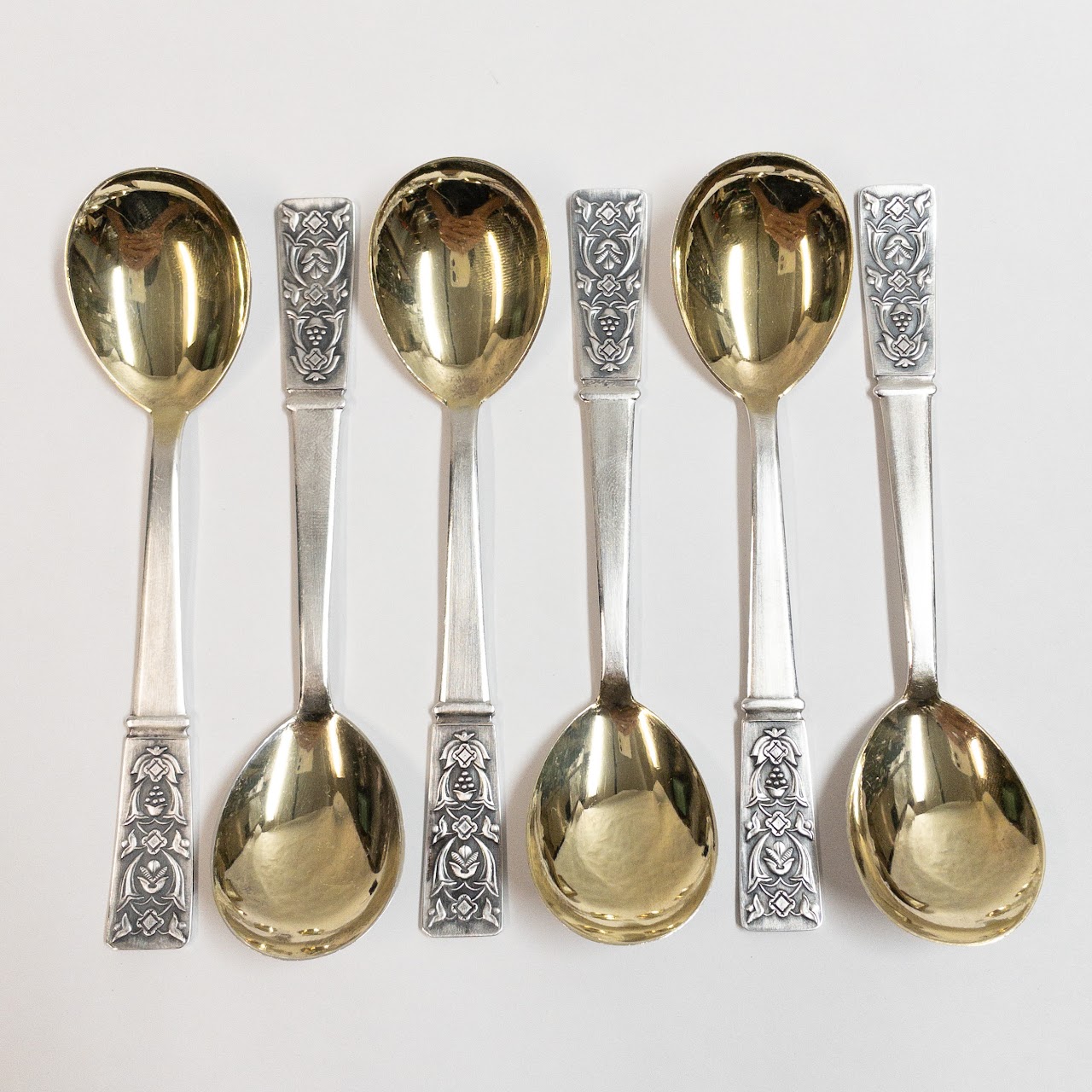 875 Silver Embossed Handle Spoon Set