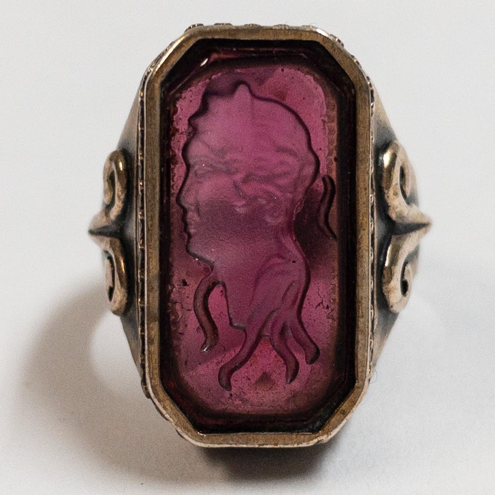 10K Gold Carved Intaglio Ring