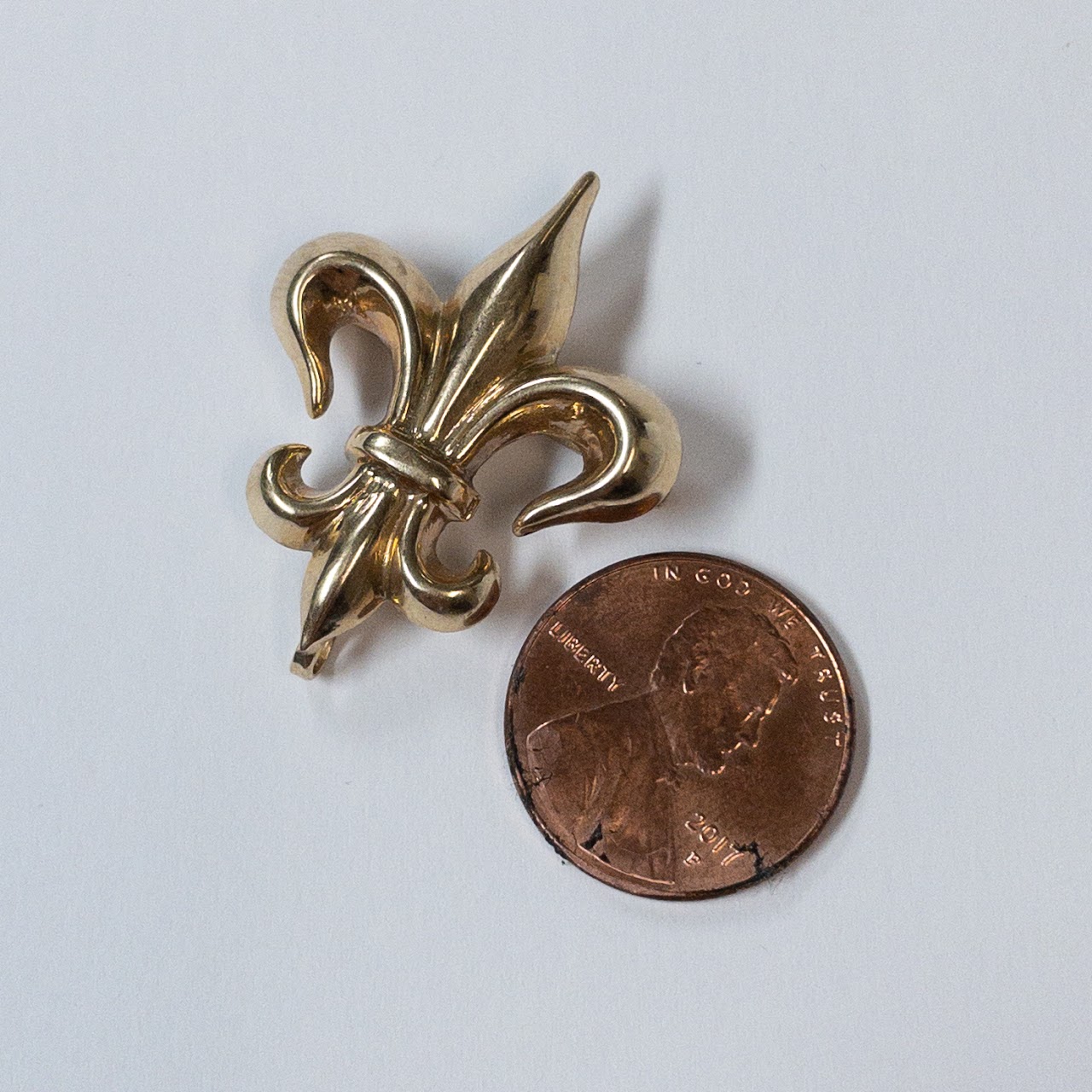 10K Gold Fleur-de-Lis Convertible Brooch