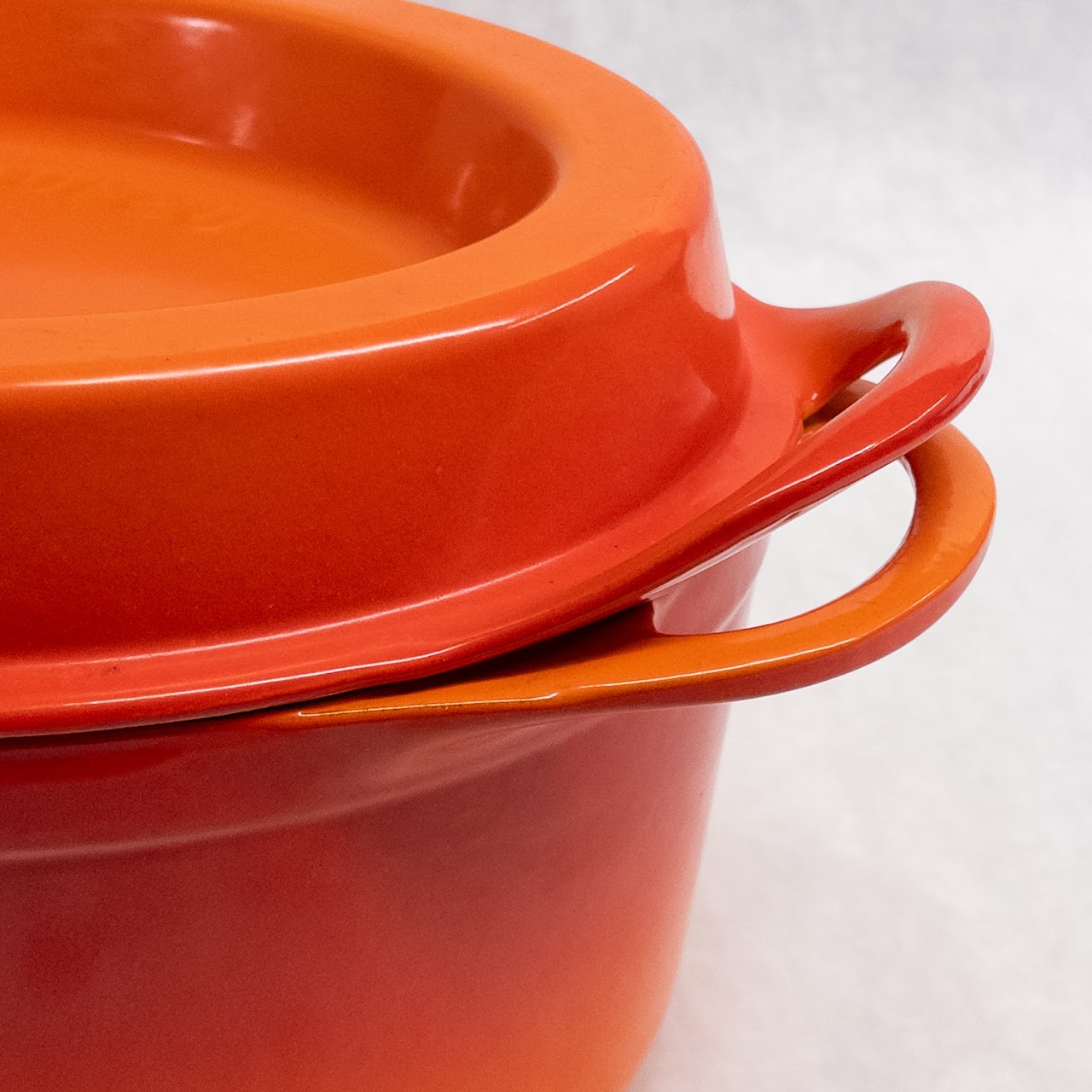 Le Creuset Enameled Cast Iron Doufeu Ovale #32