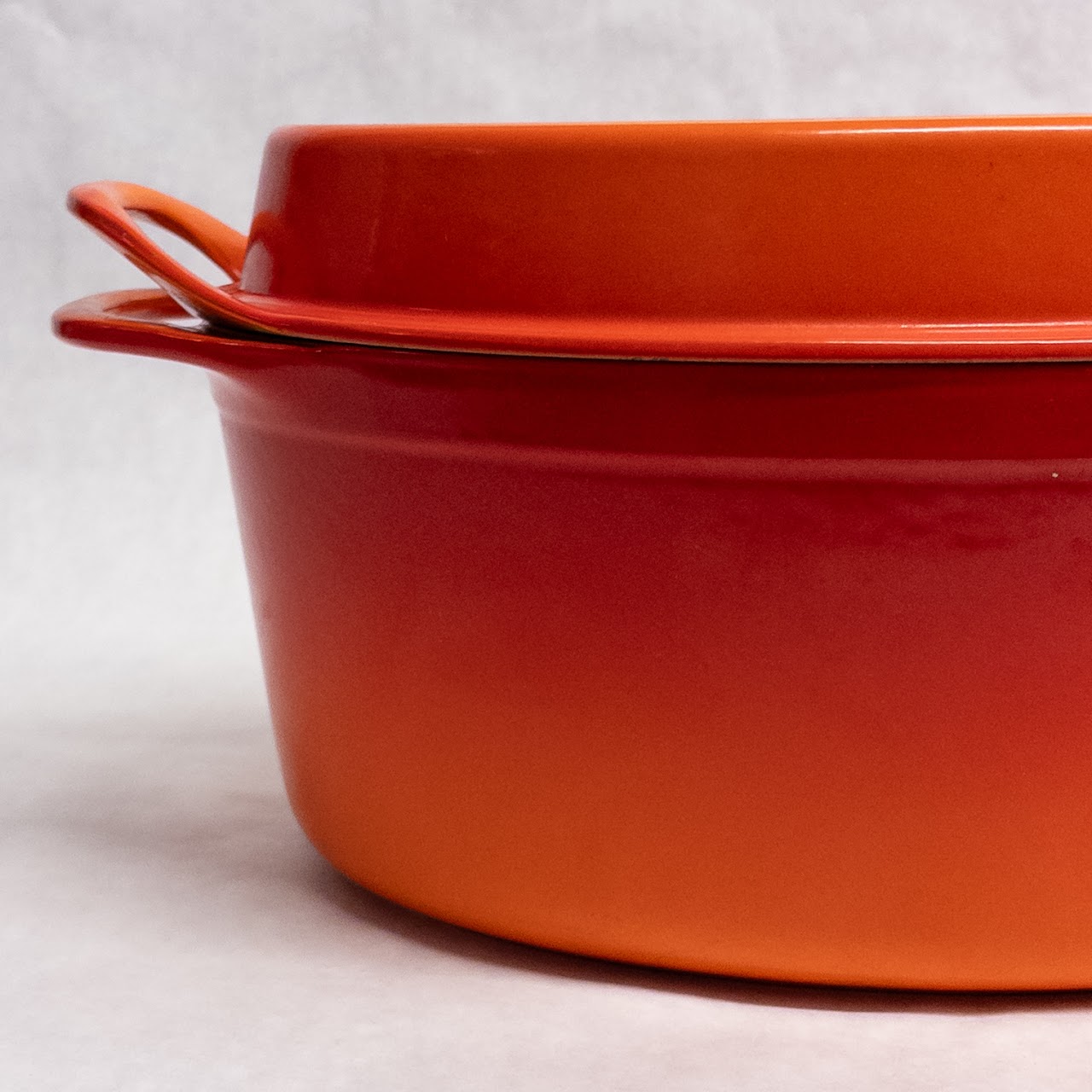 Le Creuset Enameled Cast Iron Doufeu Ovale #32