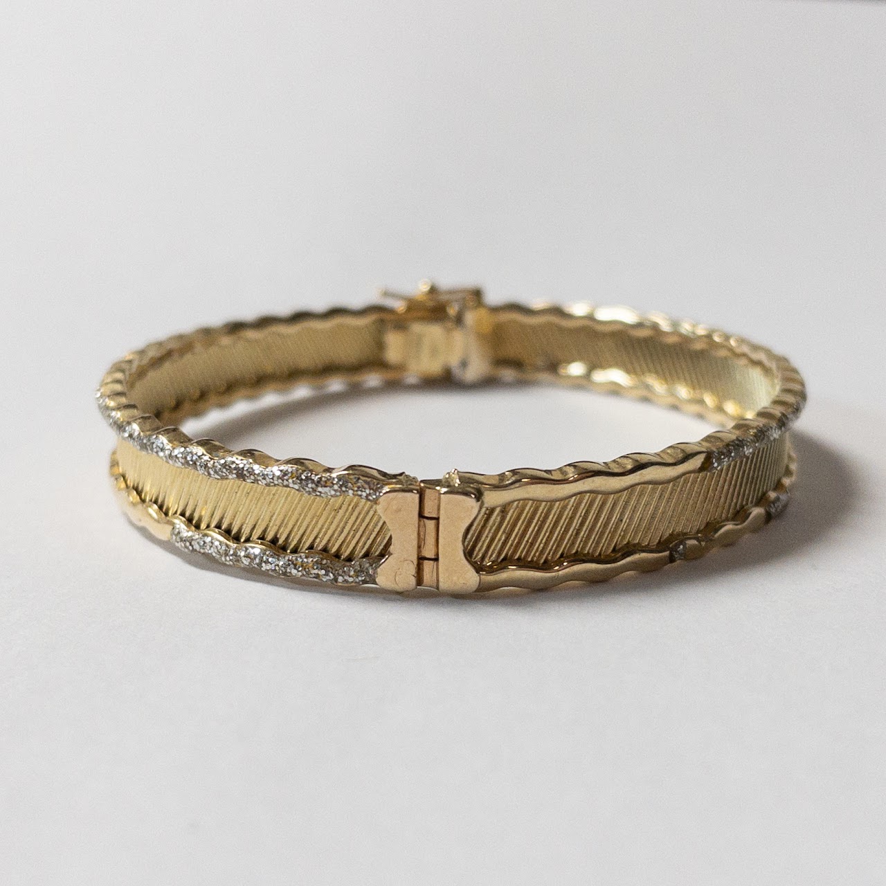 14K Gold Bangle Bracelet DAMAGED