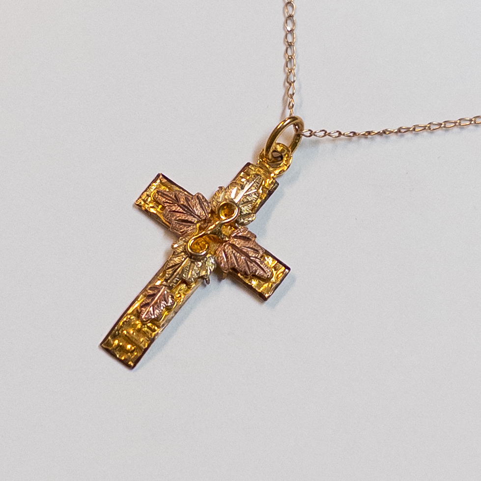 10K & 14K Gold Cross Pendant Necklace