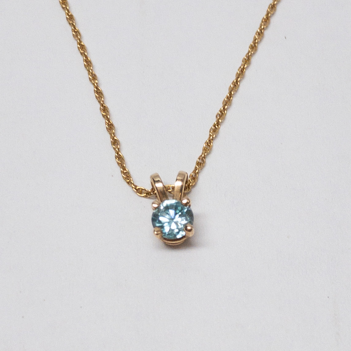 14K Gold & Aquamarine Pendant Necklace