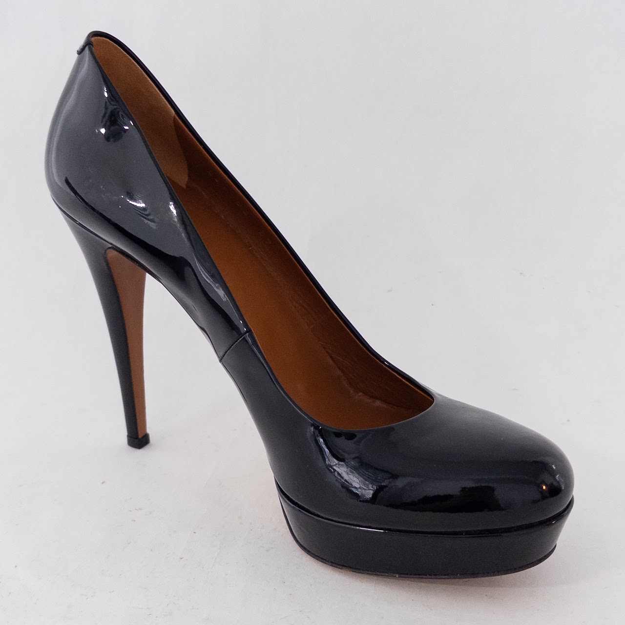 Gucci Patent Leather Pumps