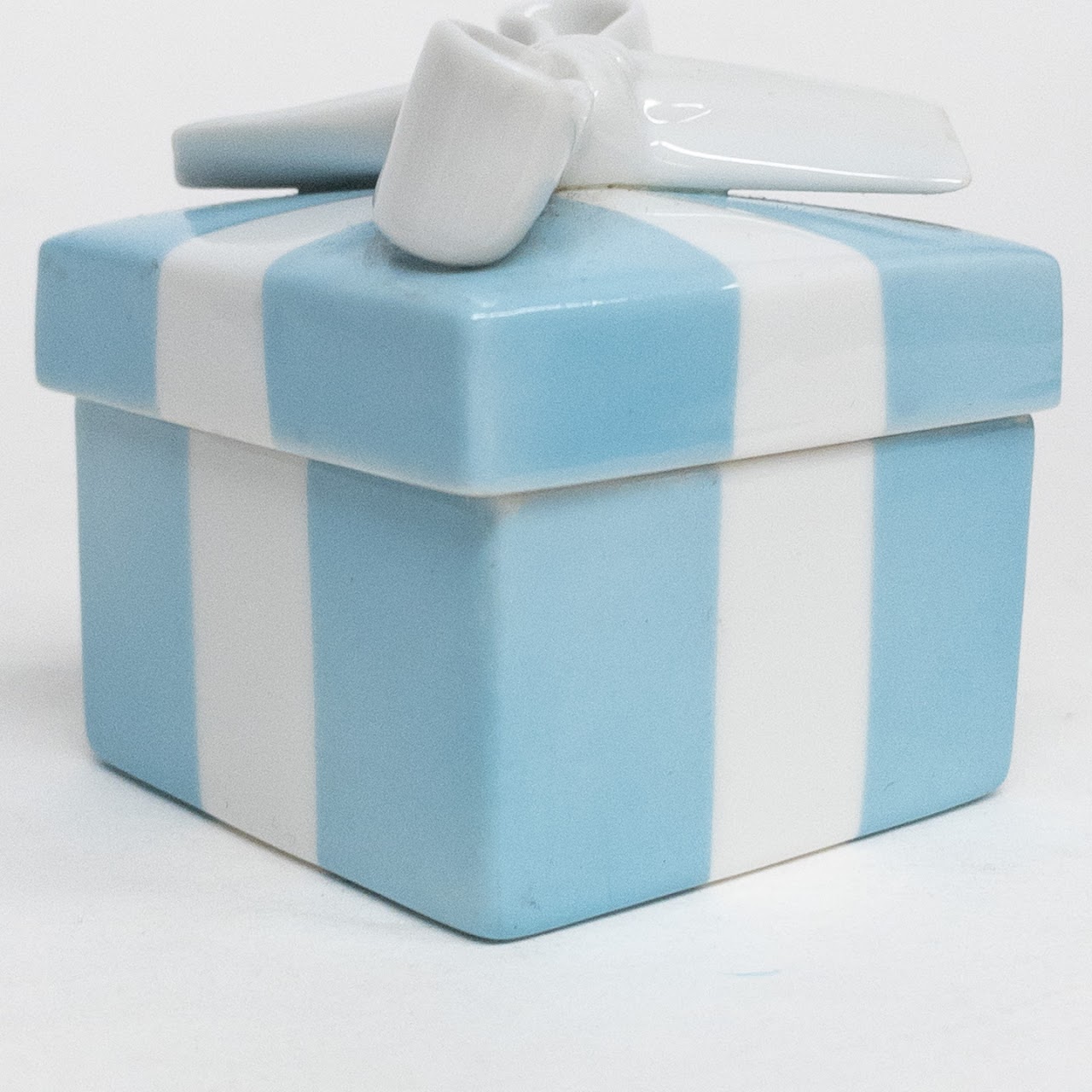 Tiffany & Co.Porcelain Trinket Box