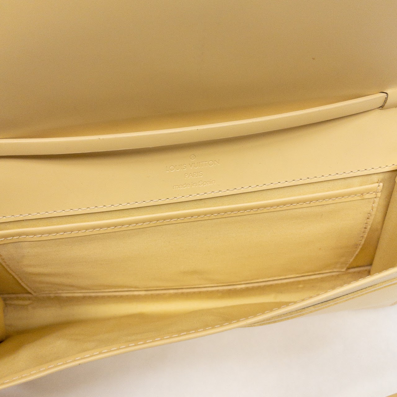 At Auction: Louis Vuitton, LOUIS VUITTON shoulder bag HONFLEUR