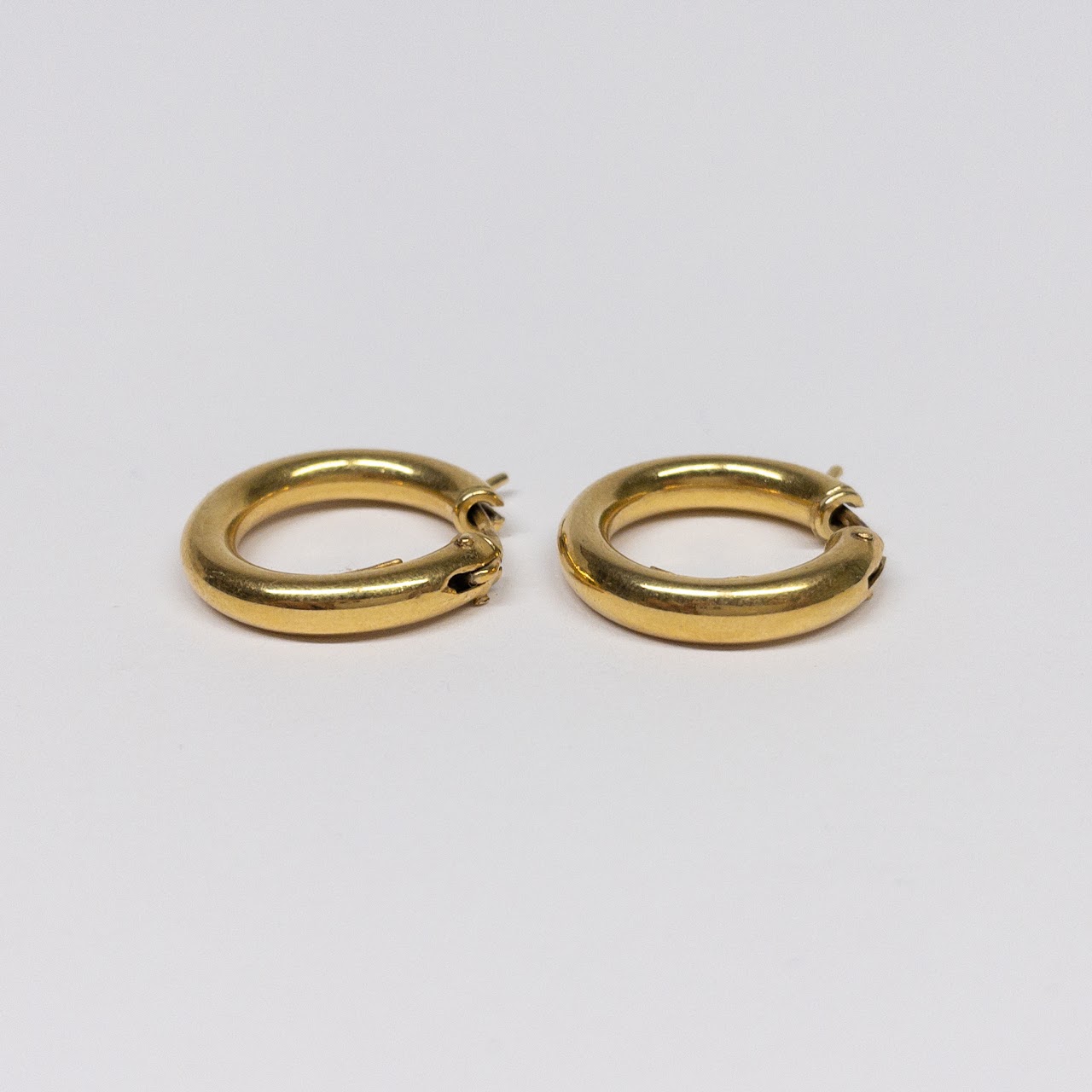 18K Gold Tubular Hoop Earrings