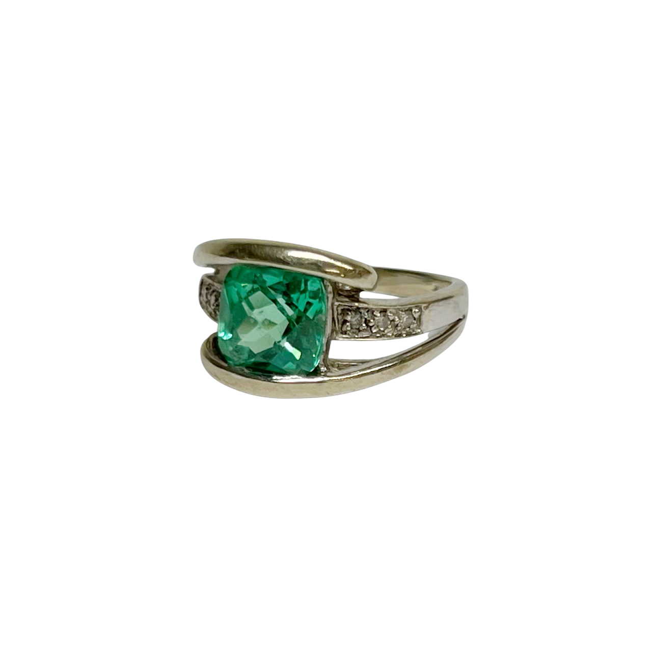 10K White Gold, Green Stone, and Diamond Ring