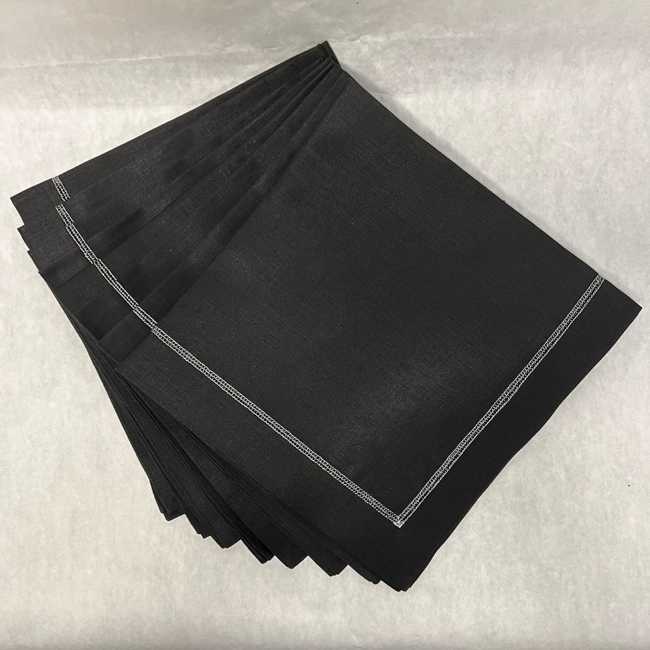 Gayle Warwick NEW Black Linen Napkin Set