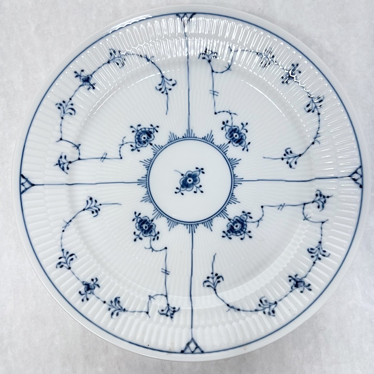 Royal Copenhagen 27cm Blue Fluted Plain Dinner Plate Set