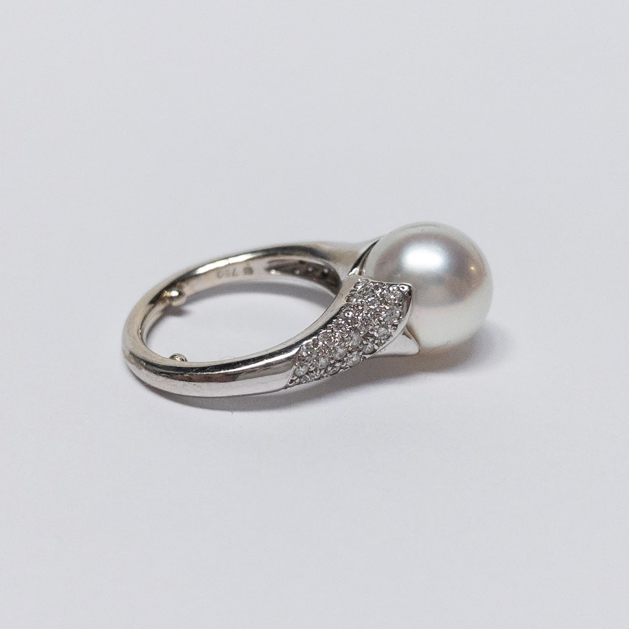 18K Gold Pearl & Diamond Ring