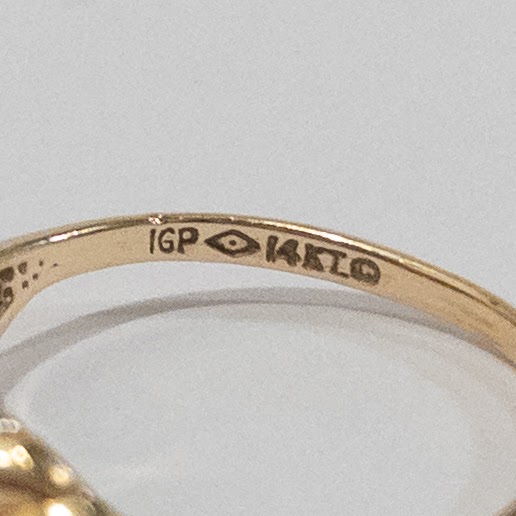 14K Gold & Diamond Ring