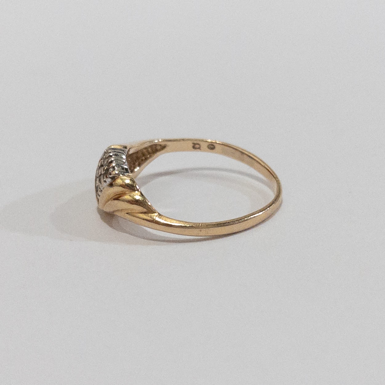 14K Gold & Diamond Ring