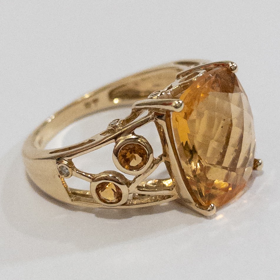 10K Gold, Diamond & Citrine Ring