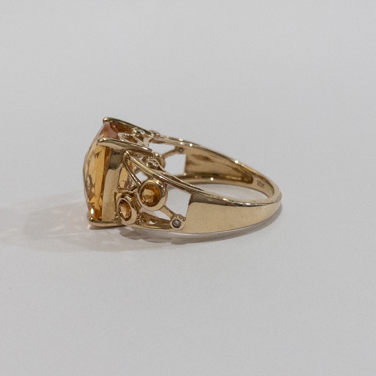 10K Gold, Diamond & Citrine Ring