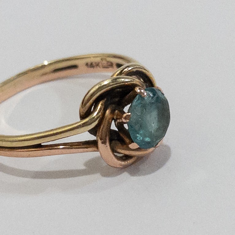 10K Gold & Aquamarine Ring