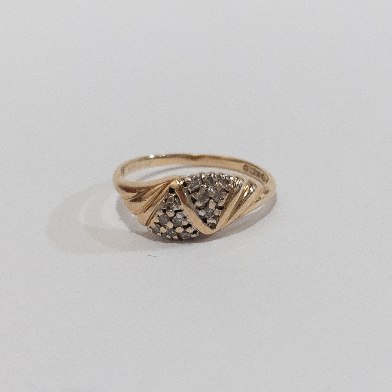 14K Gold & Diamond Ring