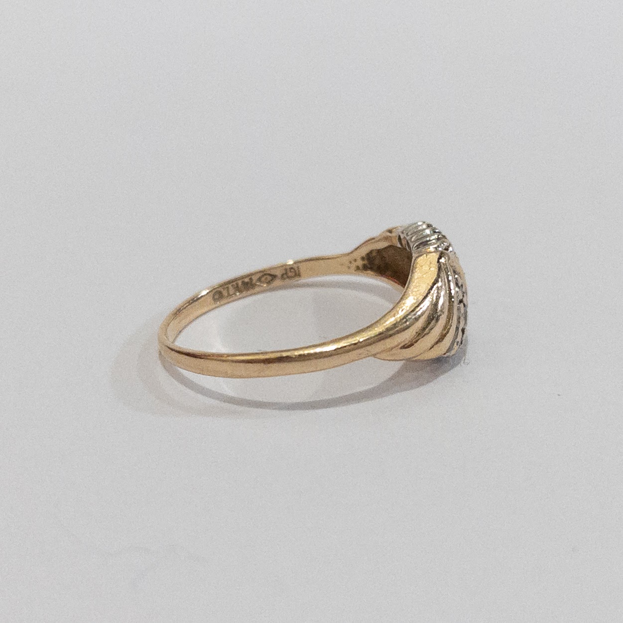 14K Gold & Diamond Ring