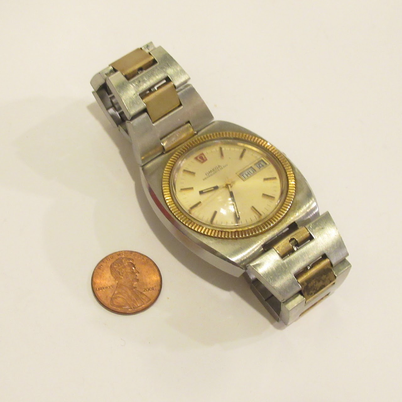 Omega Megaquartz 32 Khz Watch