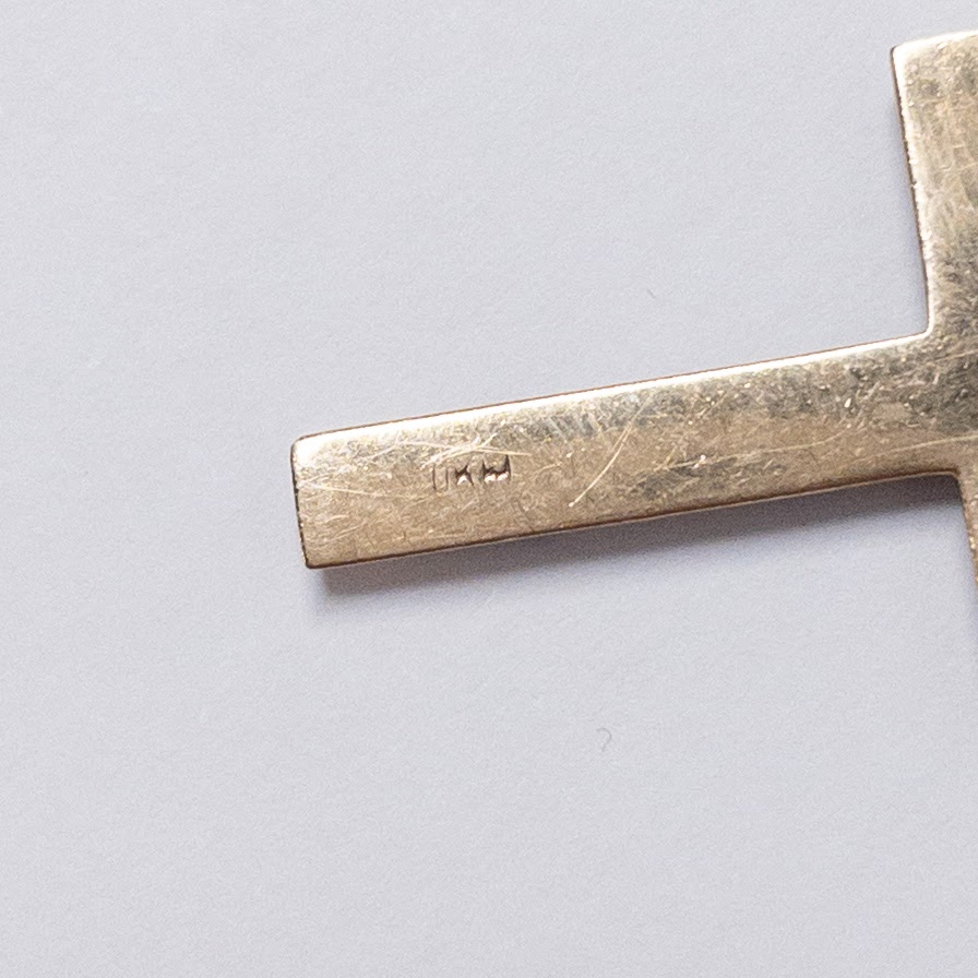 14K Gold Cross Pendant Necklace