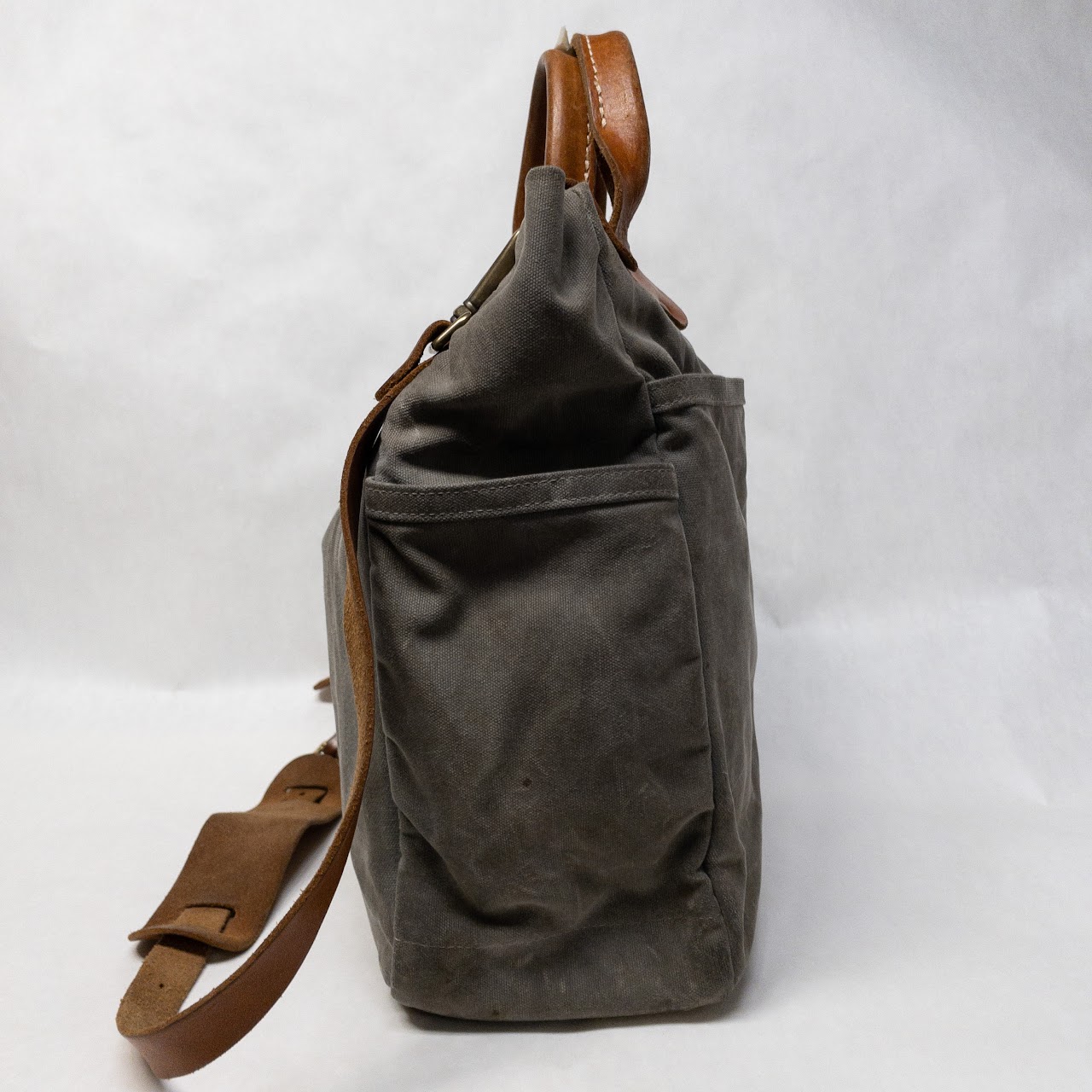 Waxed Canvas Zip Bag – Winter Session