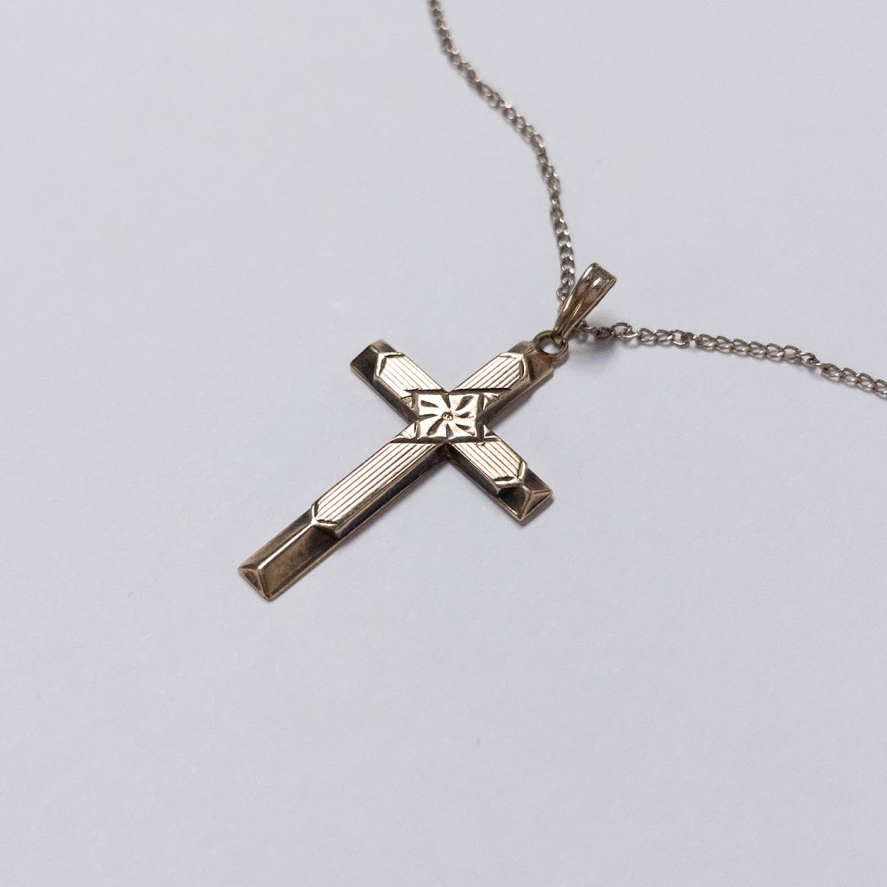 14K Gold Cross Pendant Necklace