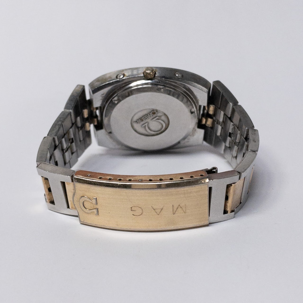 Omega Megaquartz 32 Khz Watch