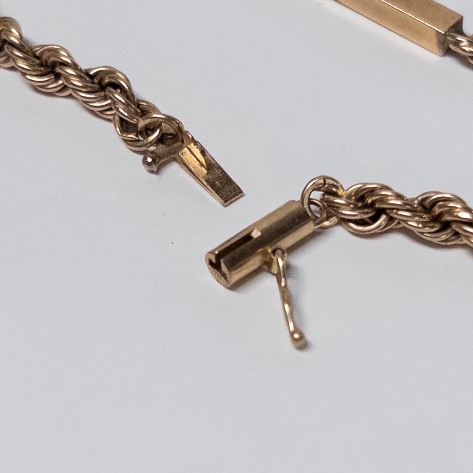 14K Gold Twist and Bar Station Bracelet