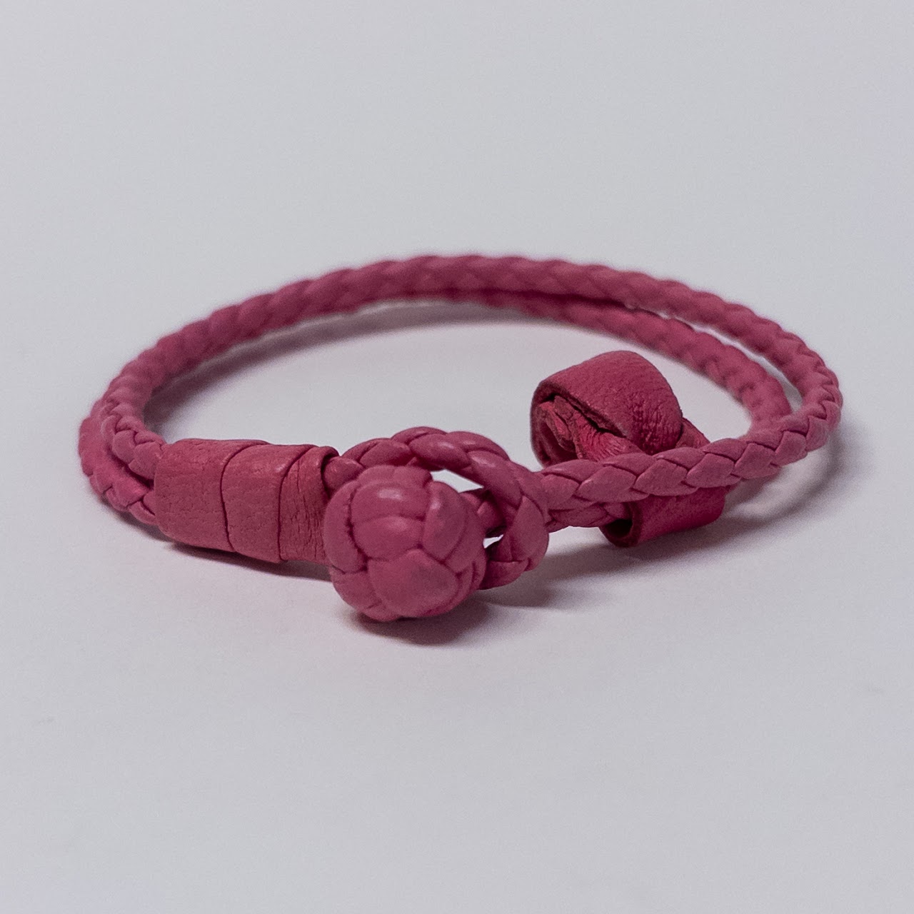 Bottega Veneta Intrecciato Woven Leather Narrow Bracelet in Pink