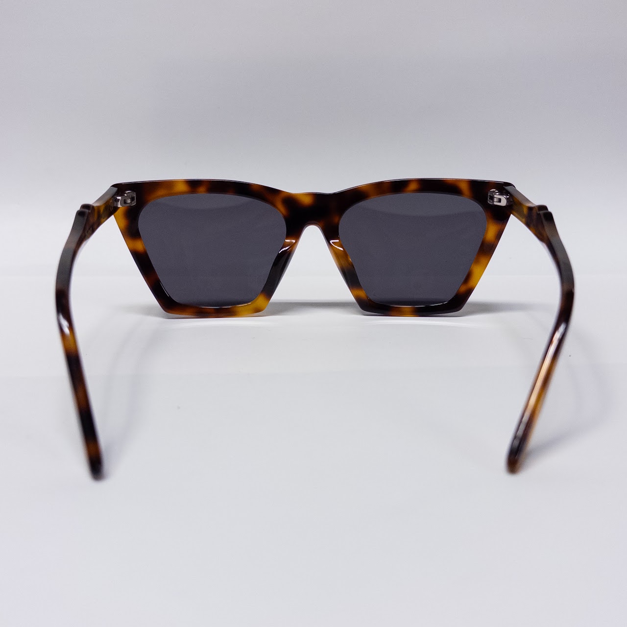 Illesteva Lisbon Havana Tortoiseshell Sunglasses