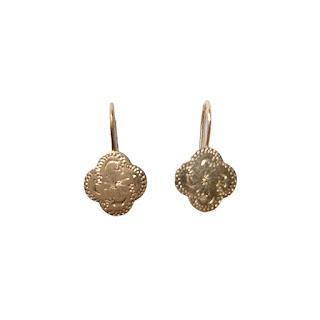 14K Gold Earrings With Clover Shaped Detail