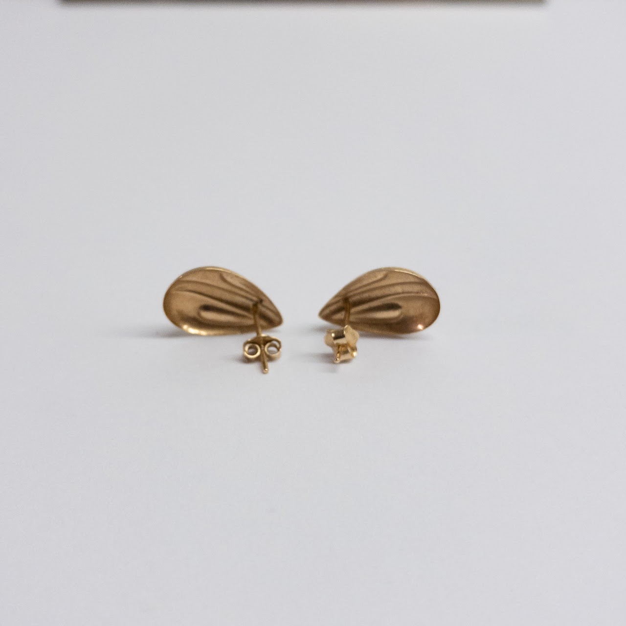 14K Gold Teardrop Earrings