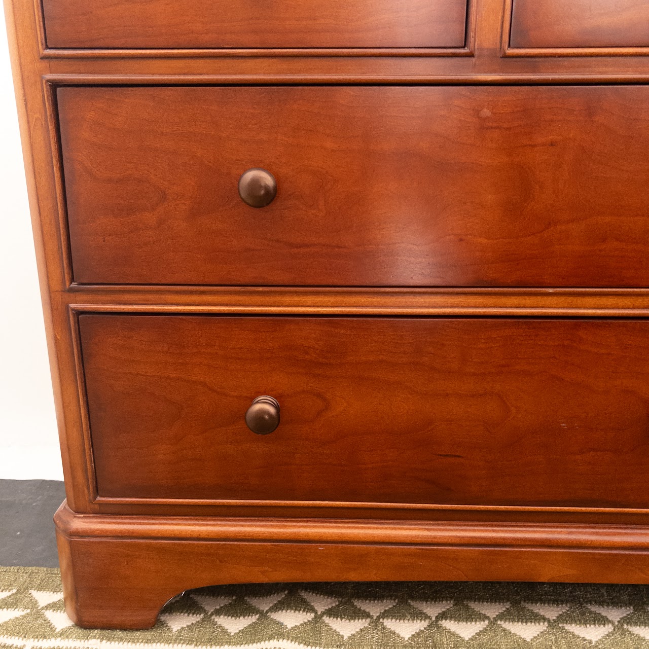 Thomasville Furniture Cherry 10-Drawer Dresser