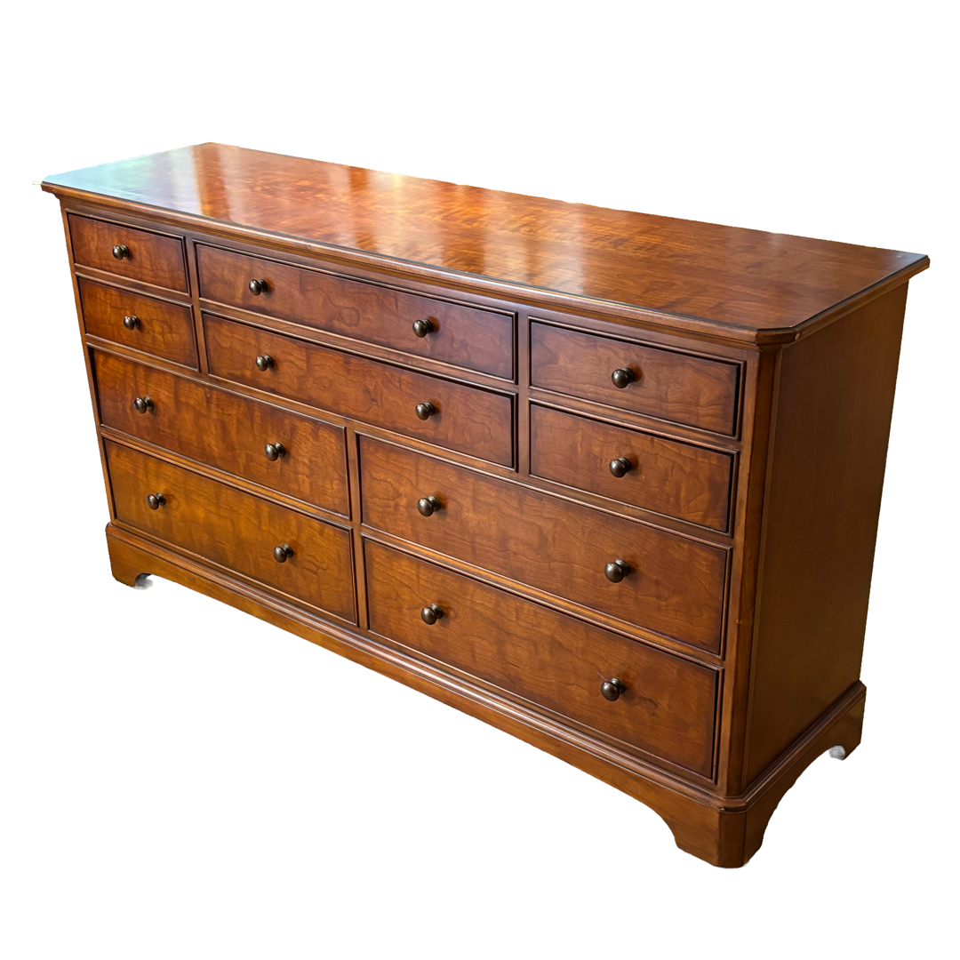 Thomasville Furniture Cherry 10-Drawer Dresser