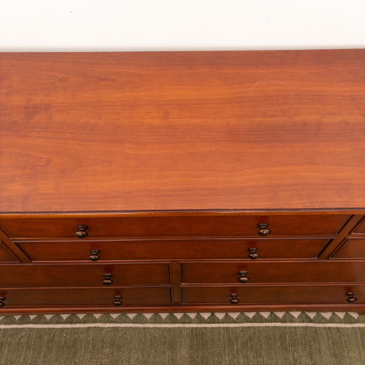 Thomasville Furniture Cherry 10-Drawer Dresser