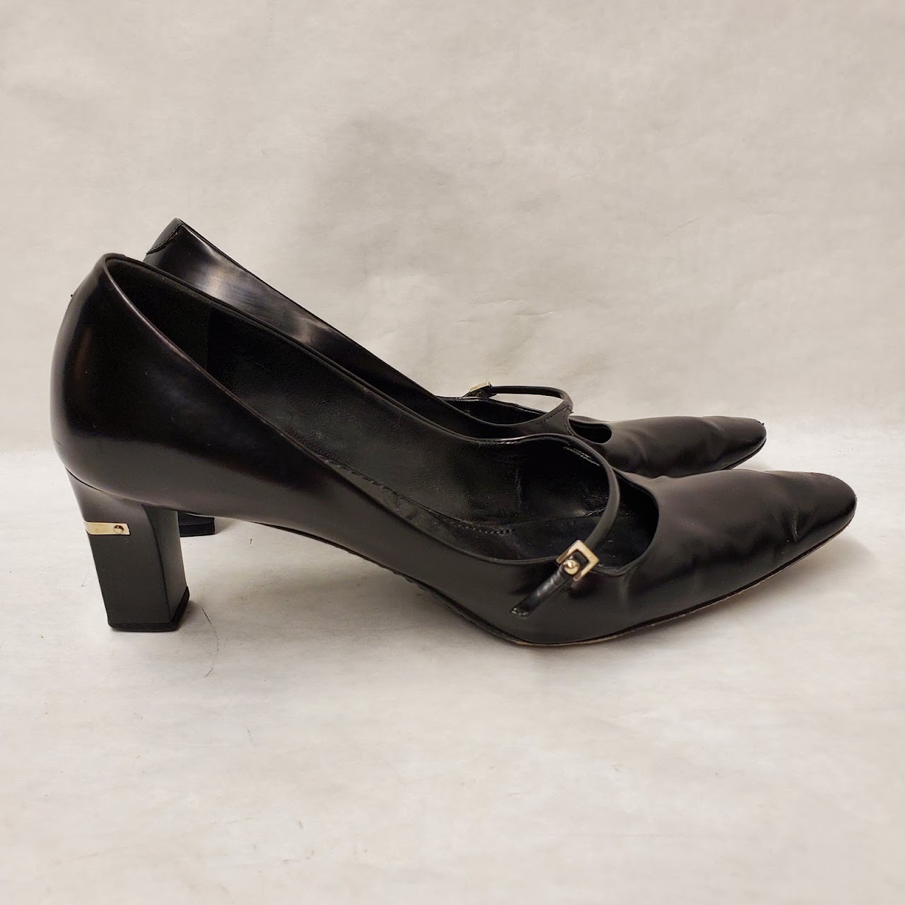 Louis Vuitton Black Leather Pumps