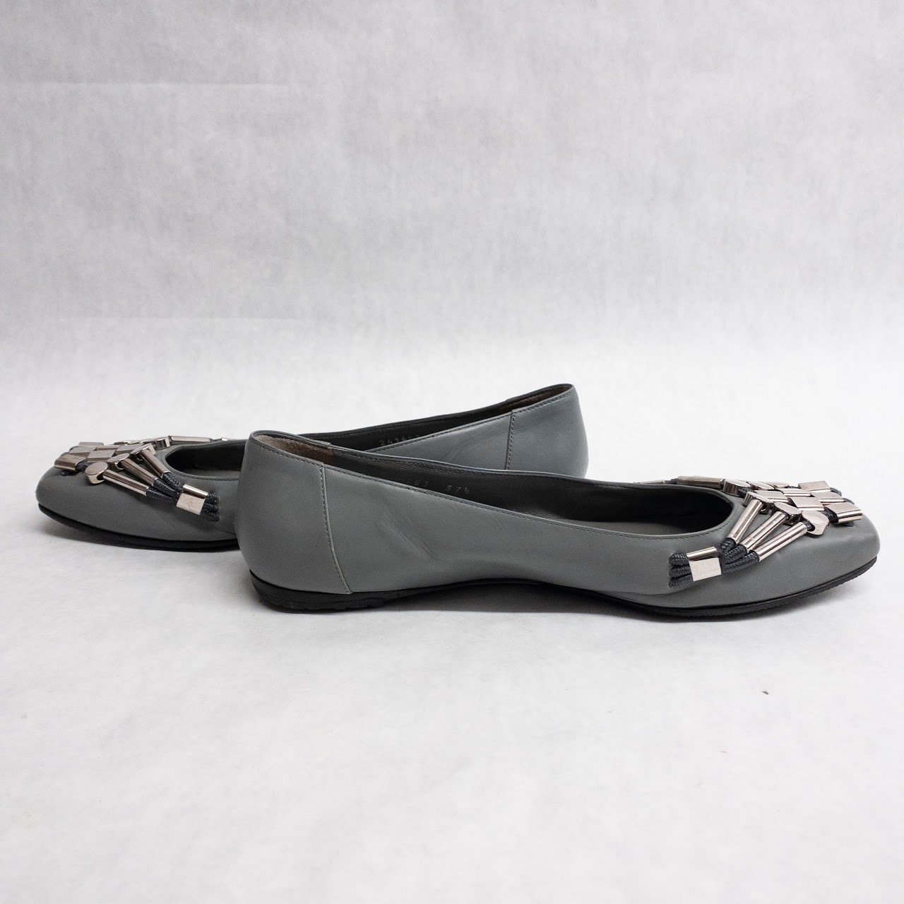 Gucci Gray Leather Flats