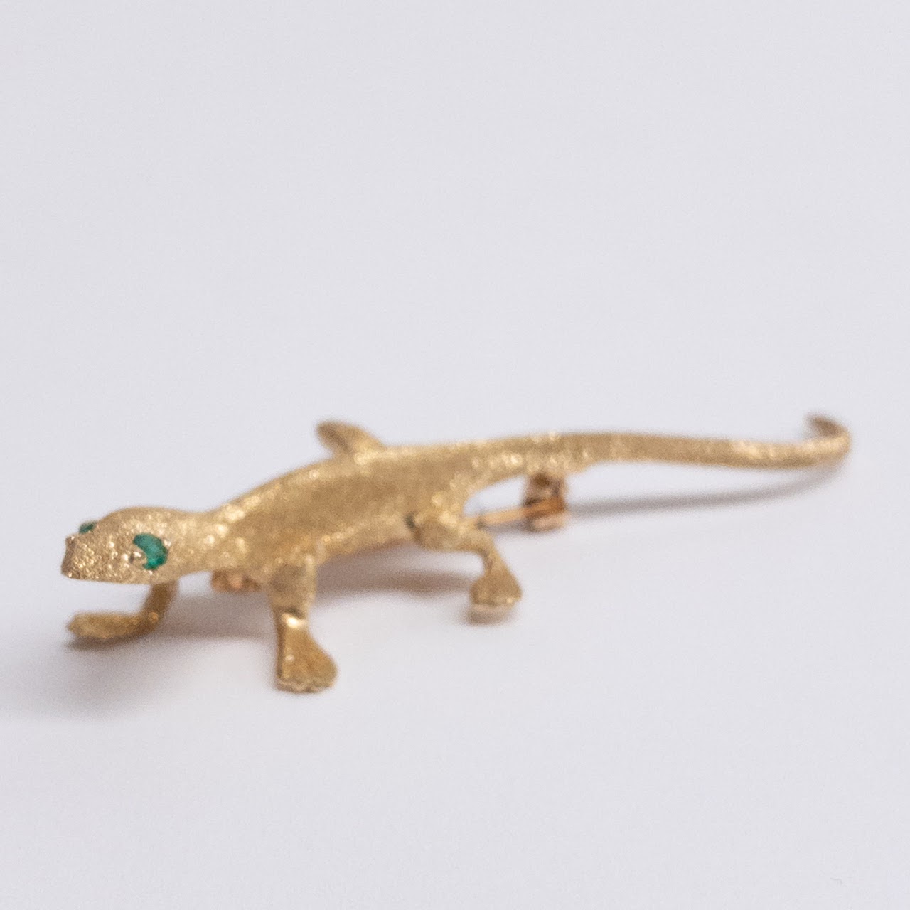 14K Gold and Green Stone Lizard Brooch