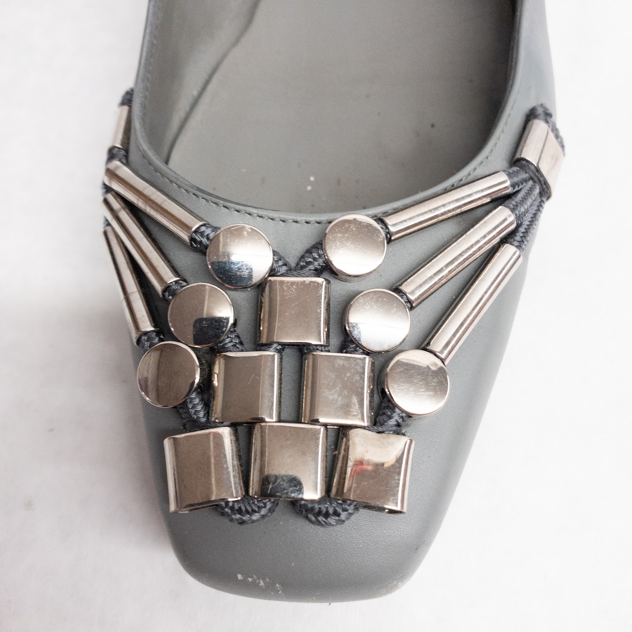 Gucci Gray Leather Flats