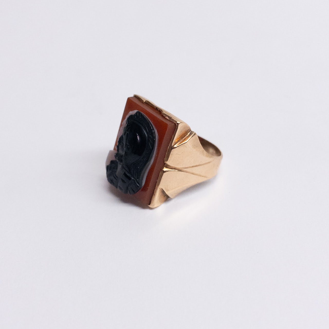 10K Gold and Sardonyx Cameo Ring