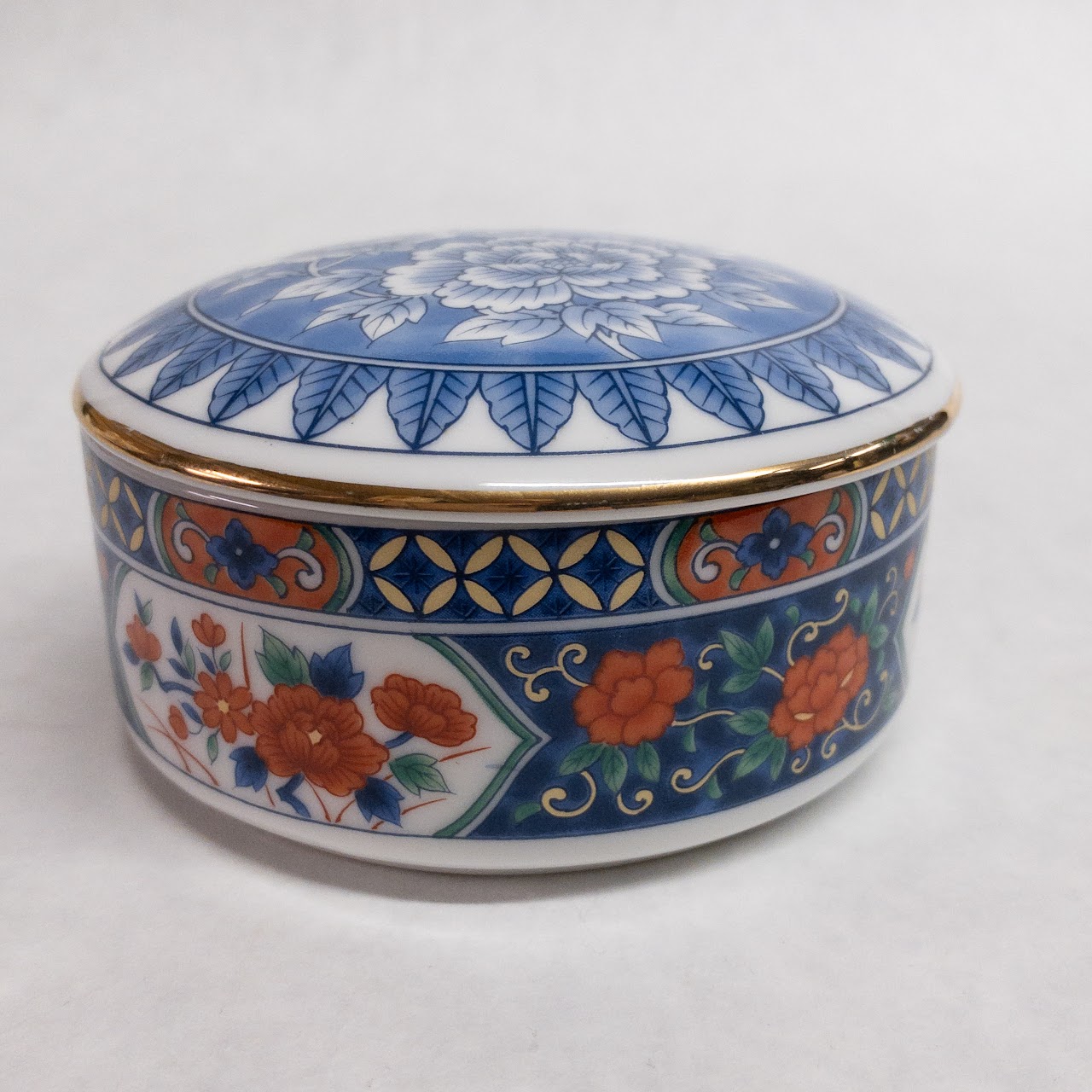 Tiffany & Co. Porcelin Lidded Trinket Box