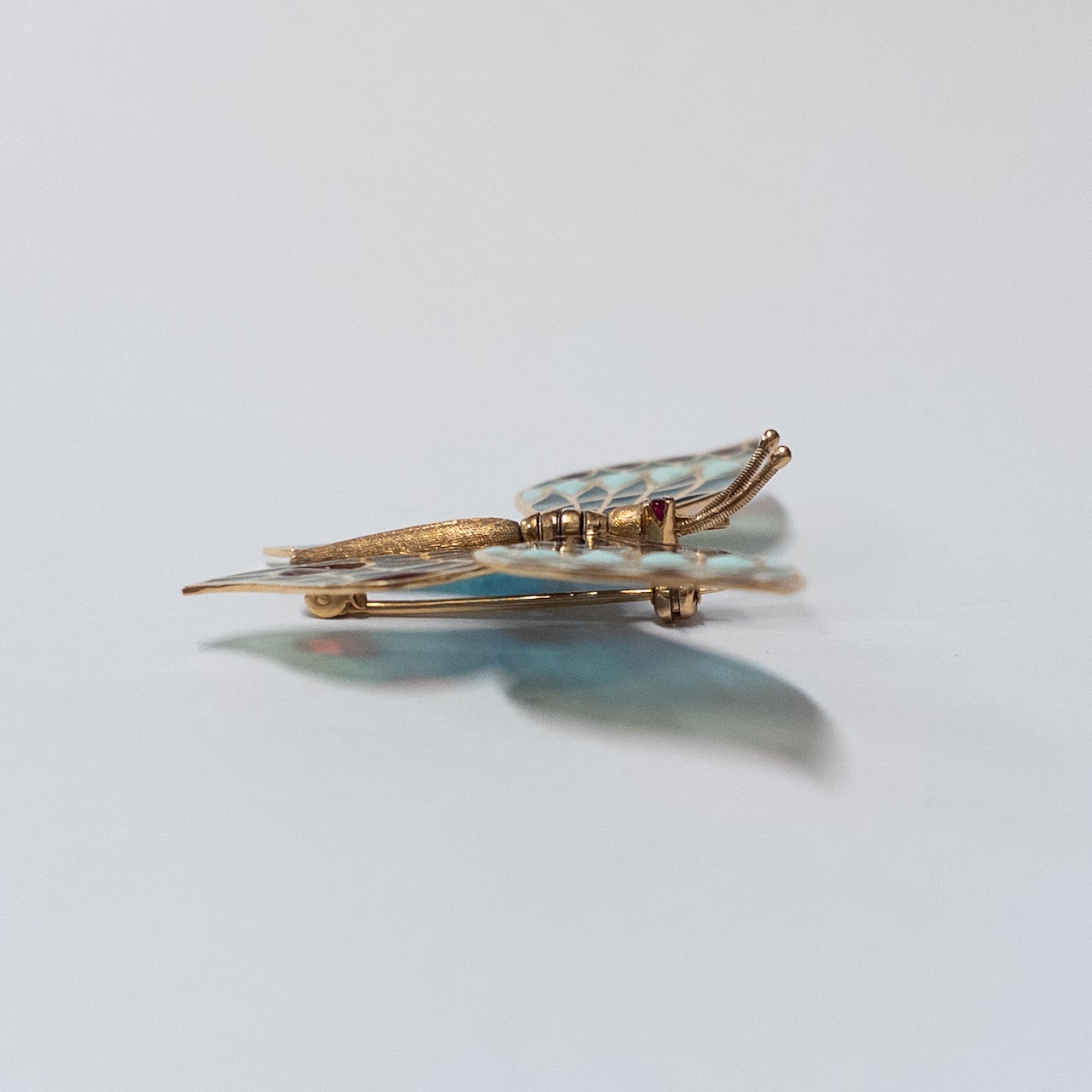 18K Gold and Plique-à-Jour Butterfly Brooch