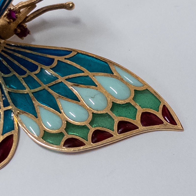 18K Gold and Plique-à-Jour Butterfly Brooch