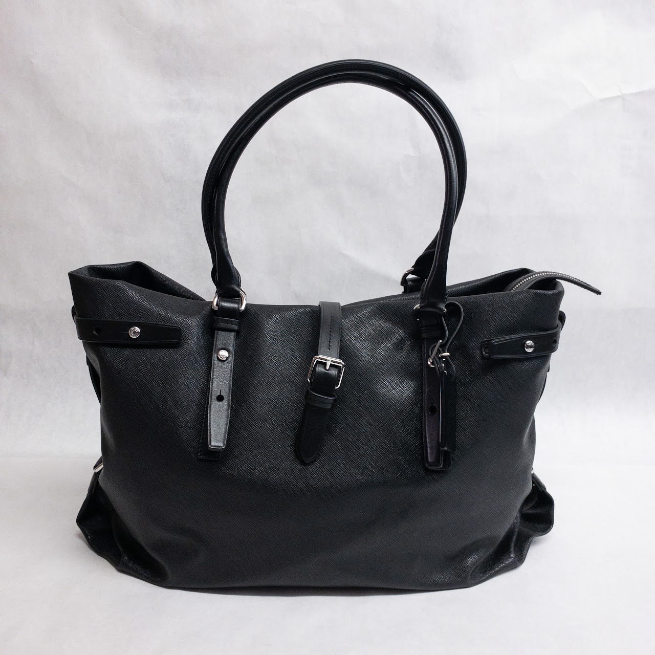 Tumi Large Saffiano Black Leather Tote Satchel Bag Zipper Top
