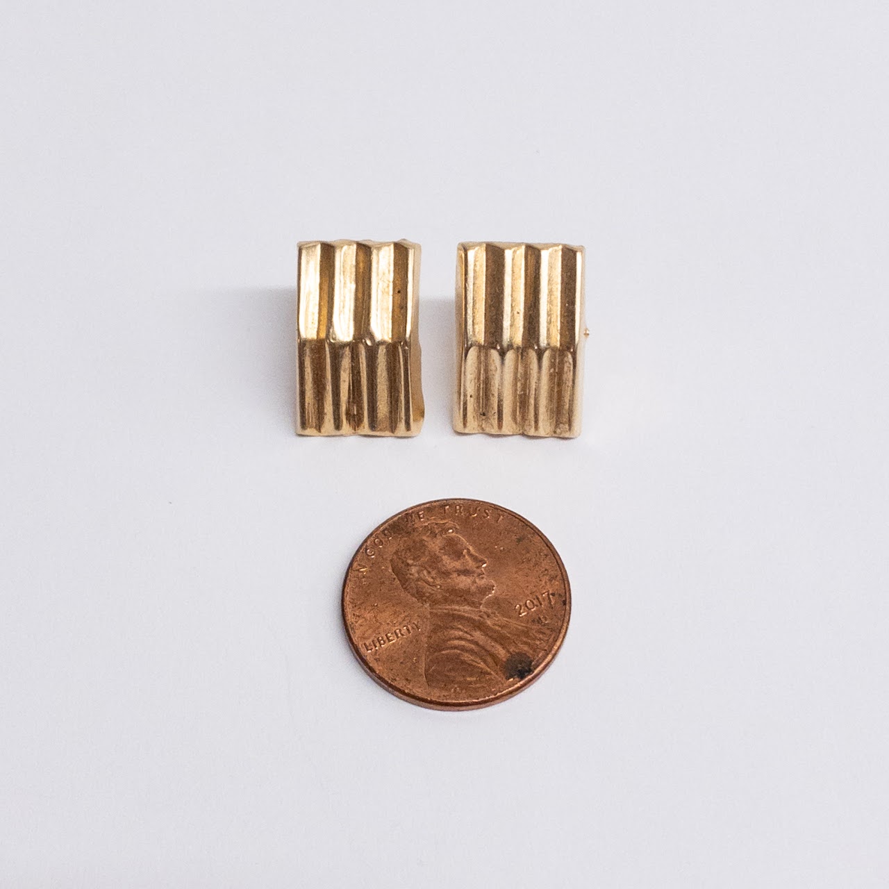 14K Gold Ridged Geometric Earrings