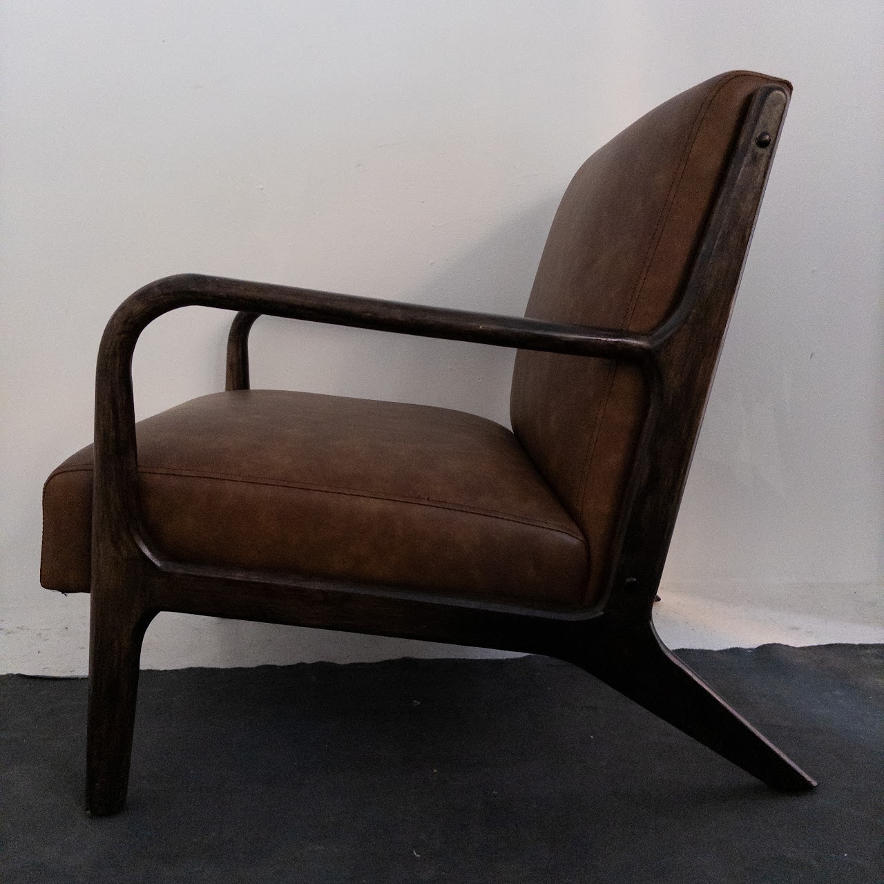 Mid-Century Style Lounge Chair