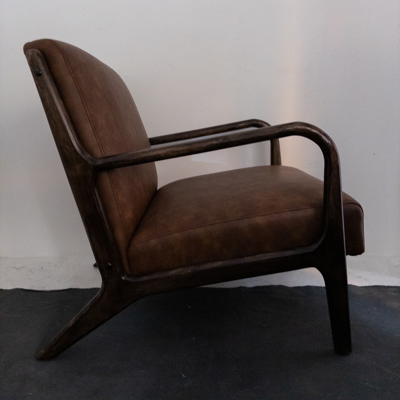 Mid-Century Style Lounge Chair