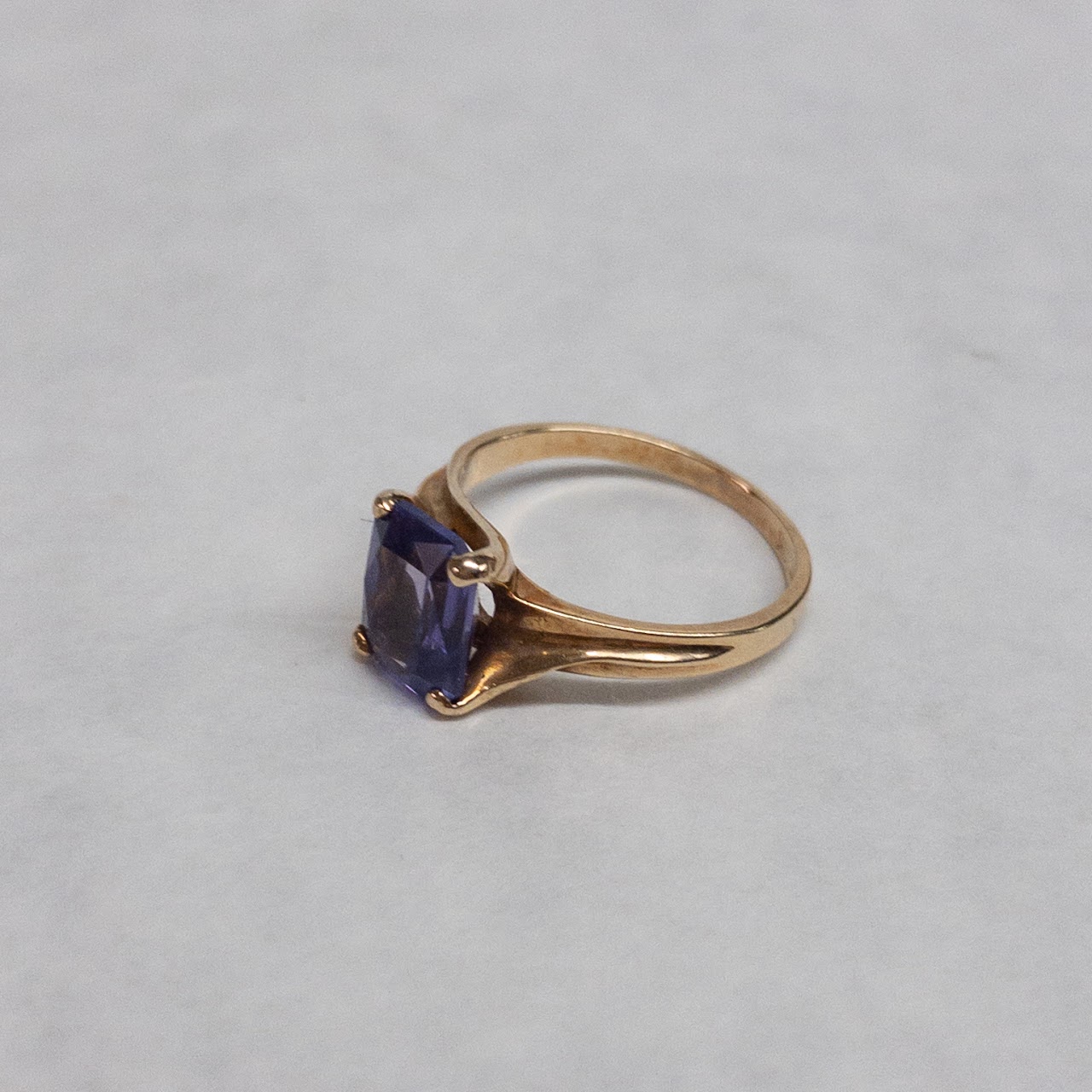 10K Gold and Amethyst Ring